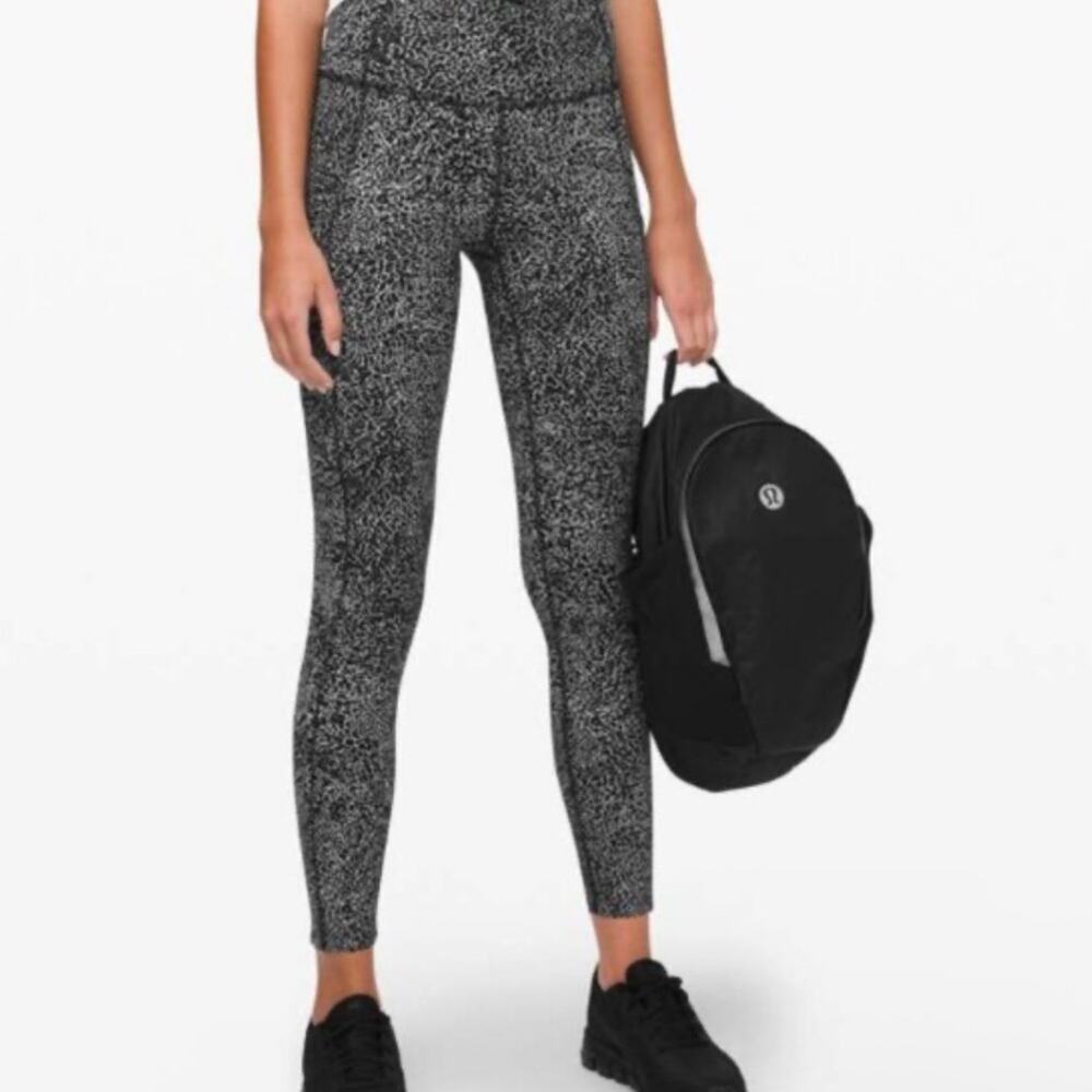 Lululemon Fast and Free Tight 24" Nulux Polar Shift Ice Grey Black Size 6 - Picture 2 of 9